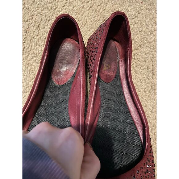 MIA Women’s Shoe Size 6 burgundy rhinestone flats - Picture 6 of 6